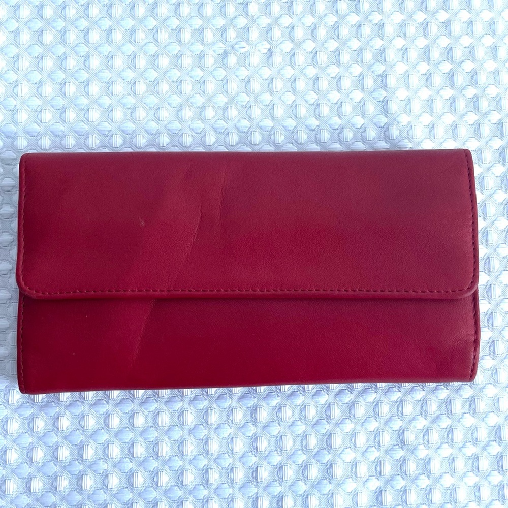 FREE WITH $30 PURCHASE /ADD-ON Basic Red Genuine Leather Tri-fold Wallet #424